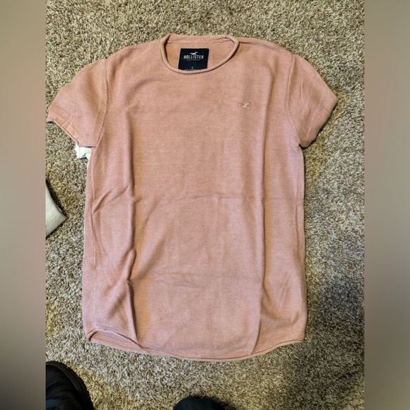 Hollister knit shirts - Picture 3 of 3